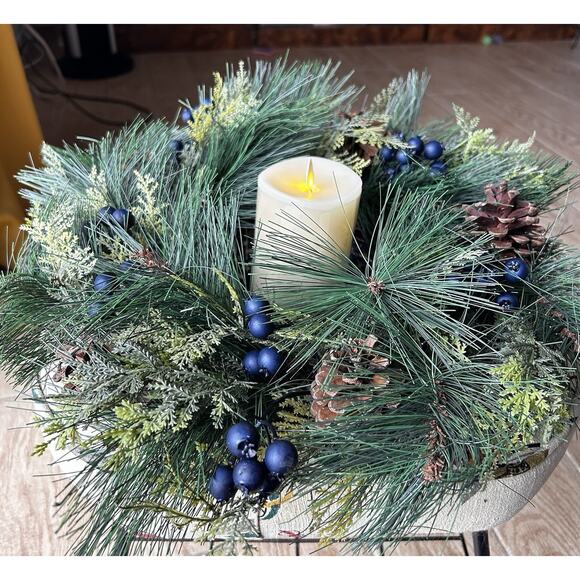 Luminara 4.5" Pillar Flameless Candle + Christmas 18" Wreath Blue Berries Pines - Picture 1 of 10
